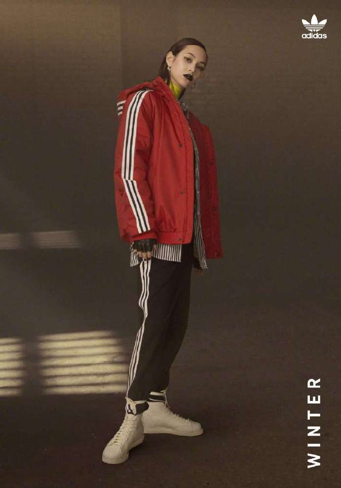 adidas Originals：温度在下降，穿搭帅度在上升